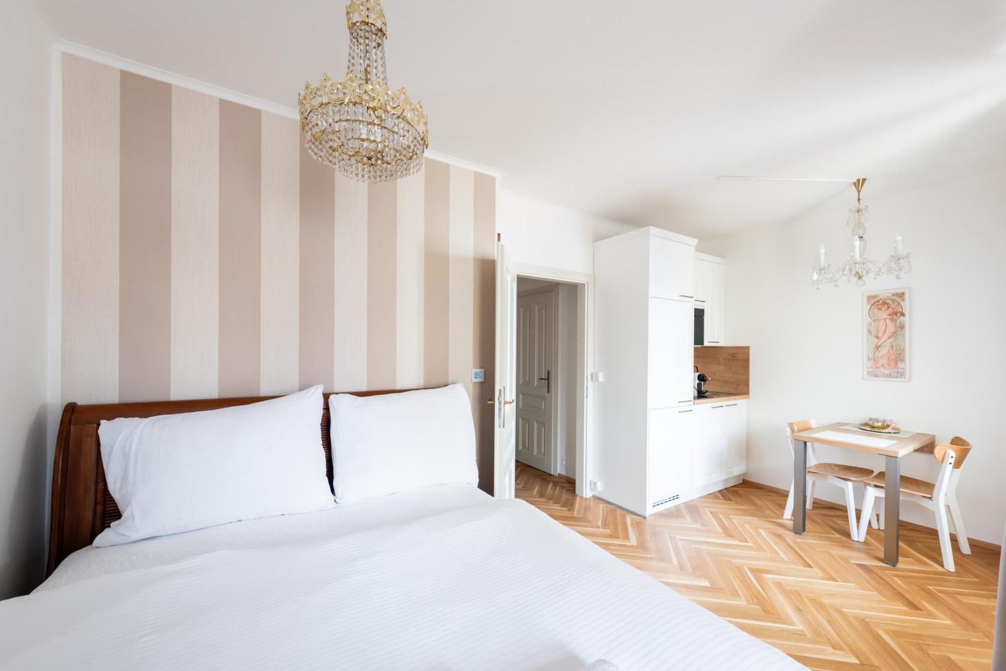 Little Chateau Prague Luaran gambar